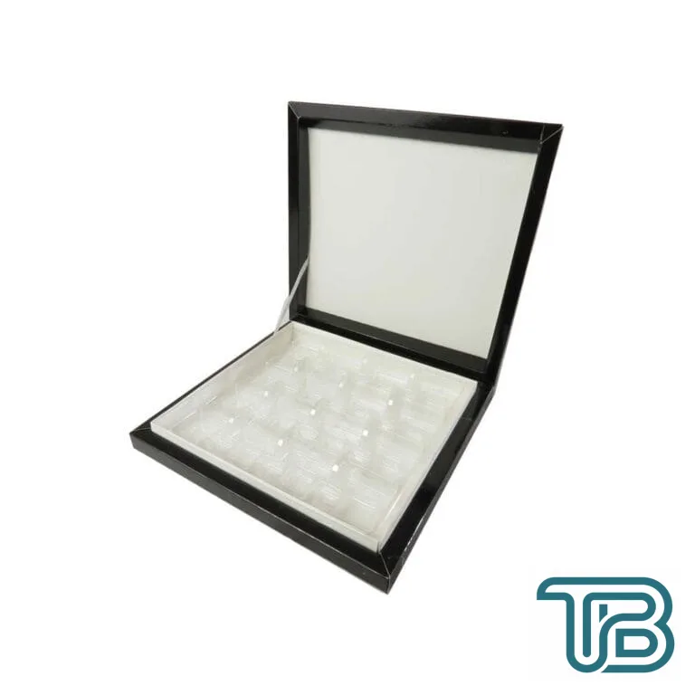 Karton Çikolata Kutusu 16'lı Separatörlü 23.5 X 22.5 CM Siyah - Eminönü ToptanS | Ticaretin Kalbinden