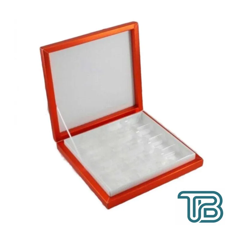 Karton Çikolata Kutusu 9 lu Separatörlü 18X19 CM Kırmızı - Eminönü ToptanS | Ticaretin Kalbinden